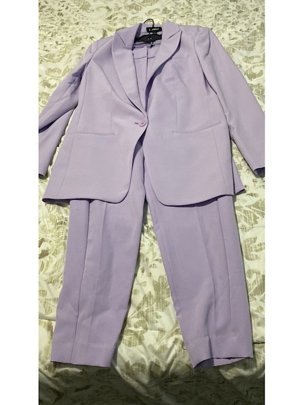 Express Suit Sets - Picture 2 of 9